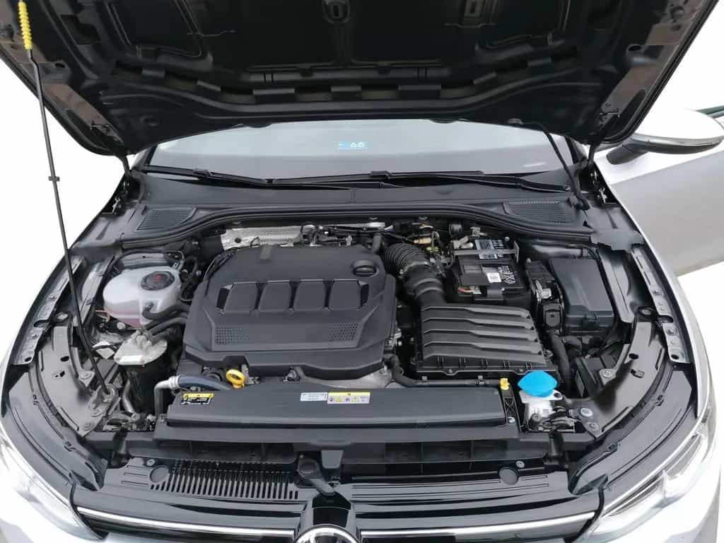 Volkswagen Golf VIII Variant 2.0 TDI Life NAVI+LED+SHZ+PDC+ 07/2022-photo-19