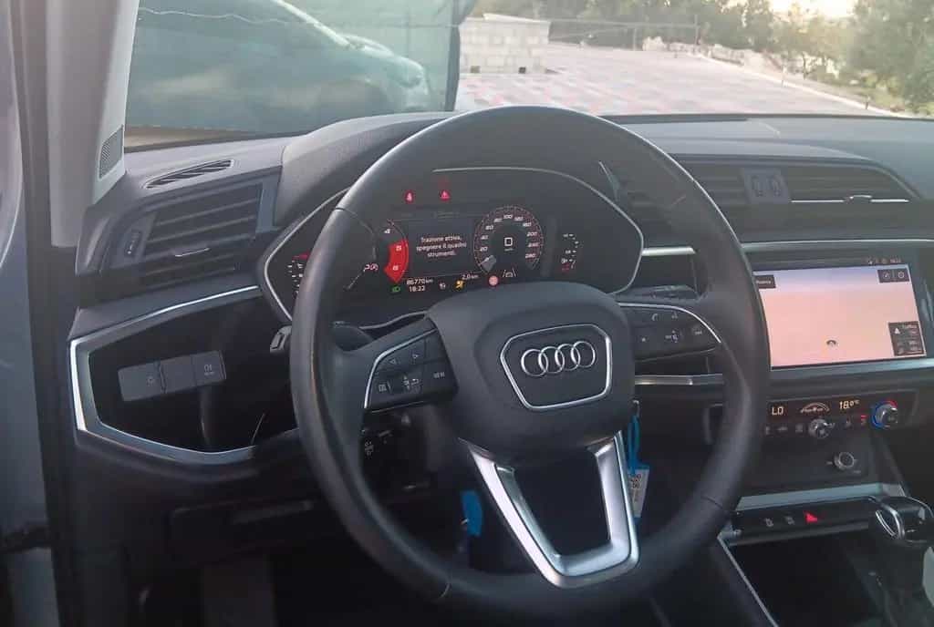 Audi Q3 35 TDI S tronic Business Advanced 05/2020-photo-9
