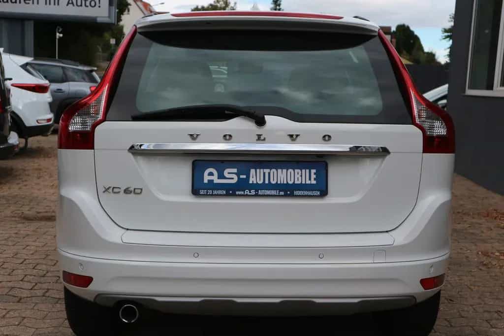 Volvo XC 60 Kinetic 2WD *2.HD/RFK/NAV/TEMPO/PDC* 11/2016-photo-4