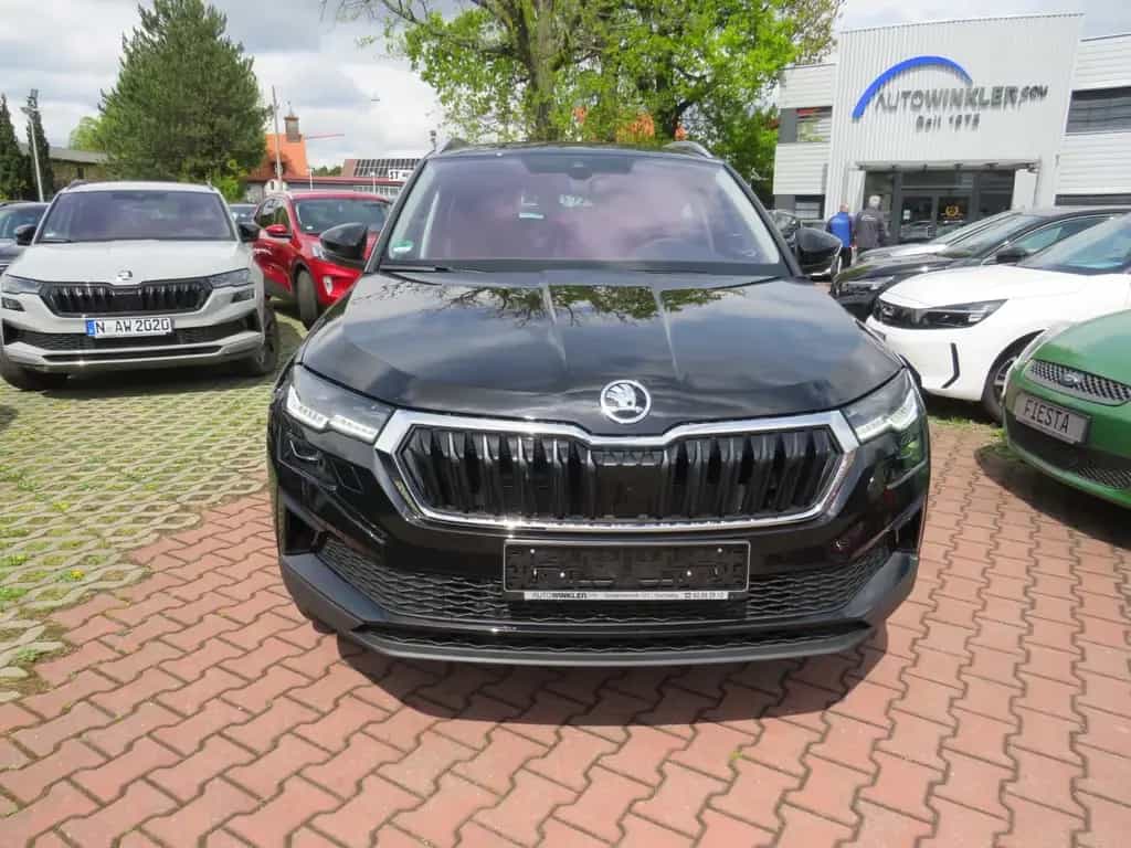 Skoda Karoq 1,5 TSI SELECT +LED+CAM+TEMP 02/2024-photo-1