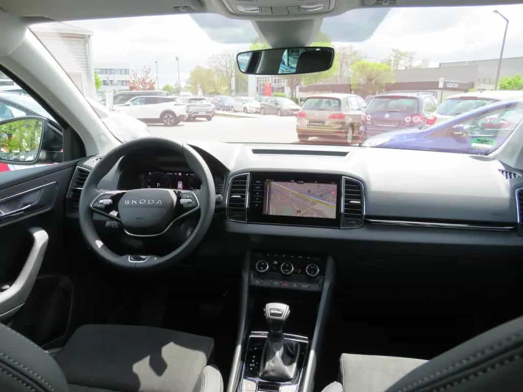 Skoda Karoq 1,5 TSI SELECT +LED+CAM+TEMP 02/2024-photo-10