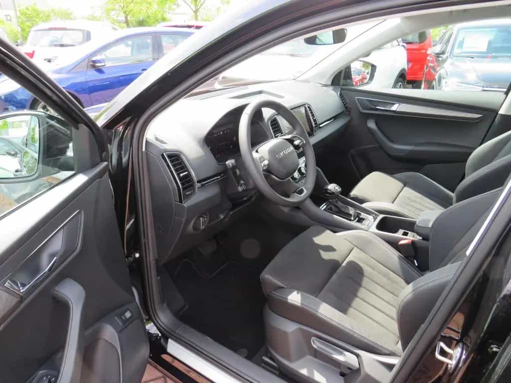 Skoda Karoq 1,5 TSI SELECT +LED+CAM+TEMP 02/2024-photo-15
