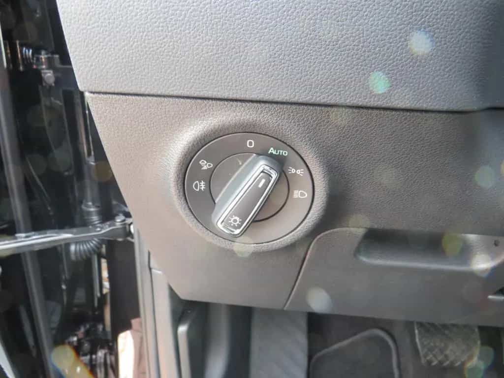 Skoda Karoq 1,5 TSI SELECT +LED+CAM+TEMP 02/2024-photo-17