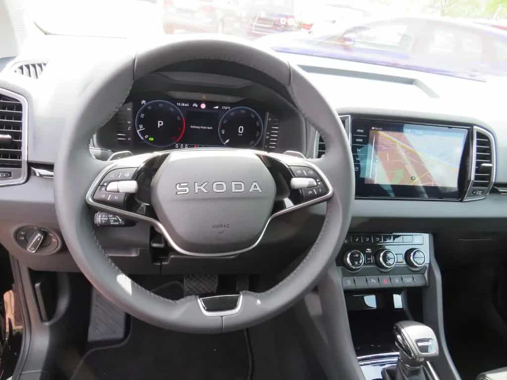 Skoda Karoq 1,5 TSI SELECT +LED+CAM+TEMP 02/2024-photo-18