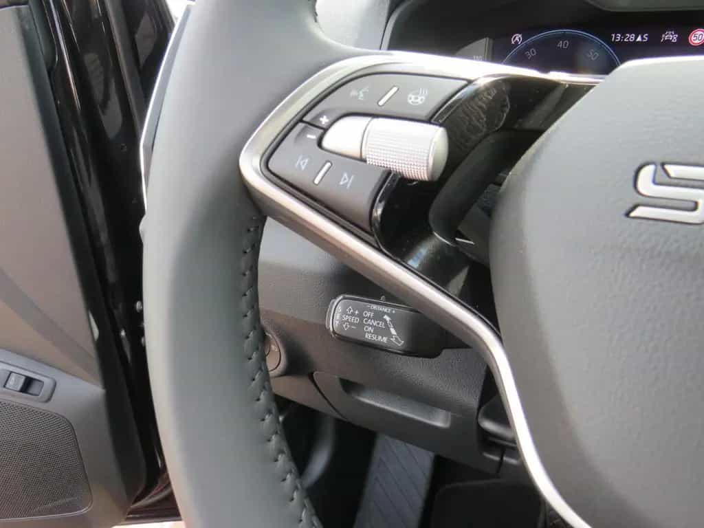 Skoda Karoq 1,5 TSI SELECT +LED+CAM+TEMP 02/2024-photo-22