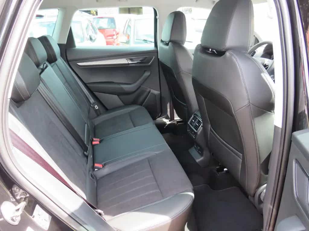 Skoda Karoq 1,5 TSI SELECT +LED+CAM+TEMP 02/2024-photo-9