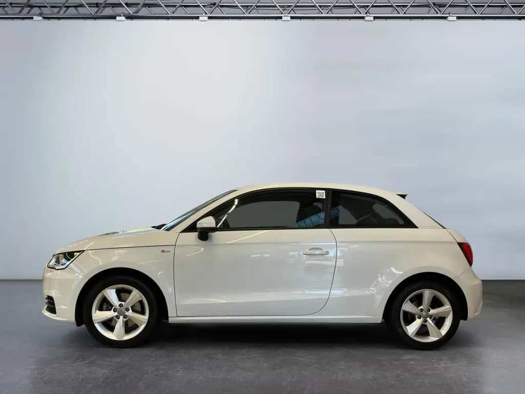 Audi A1 S-line 1.4 TFSI Parksensor Bluetooth Tempomat 05/2018-photo-2