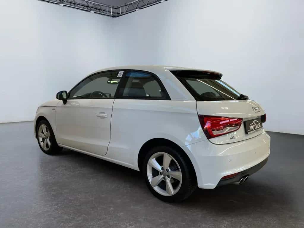 Audi A1 S-line 1.4 TFSI Parksensor Bluetooth Tempomat 05/2018-photo-3