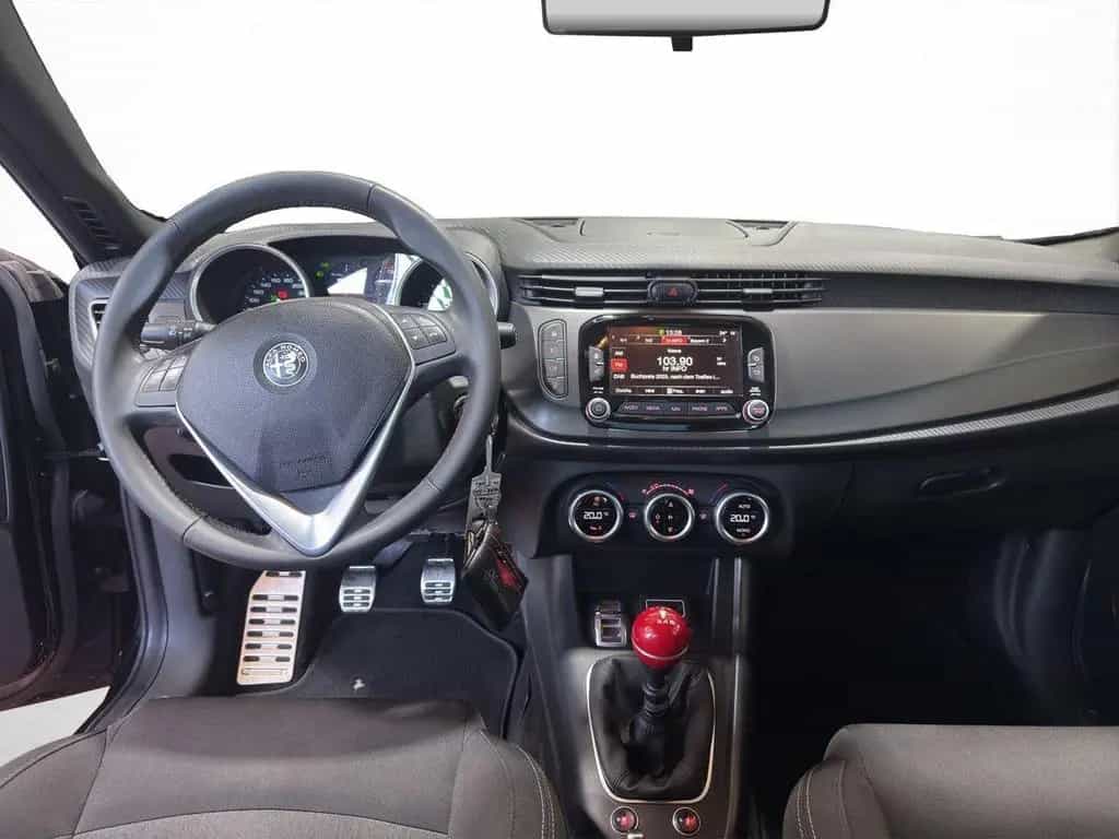 Alfa Romeo Giulietta Sport 1.4 TB*Einparkhilfe*Sitzheizung* 08/2018-photo-14