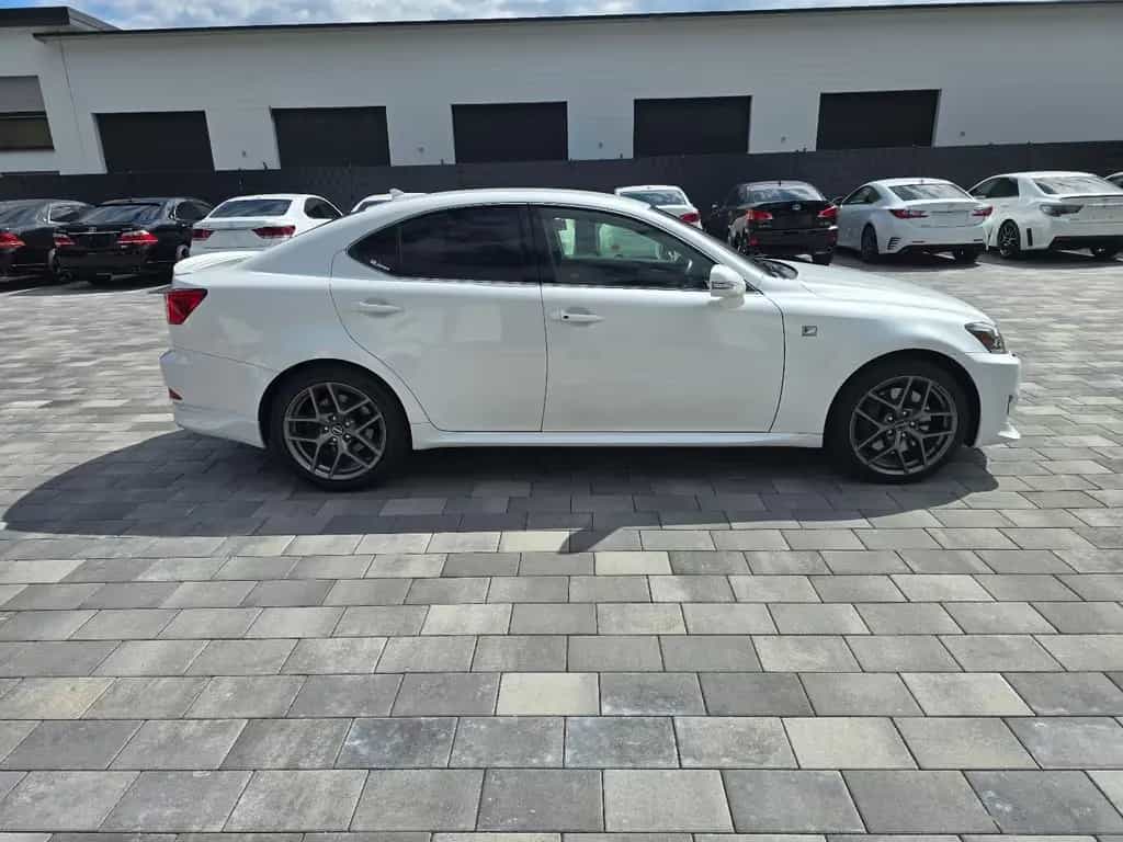 Lexus IS350 F-Sport Video großer Service 11/2011-photo-4