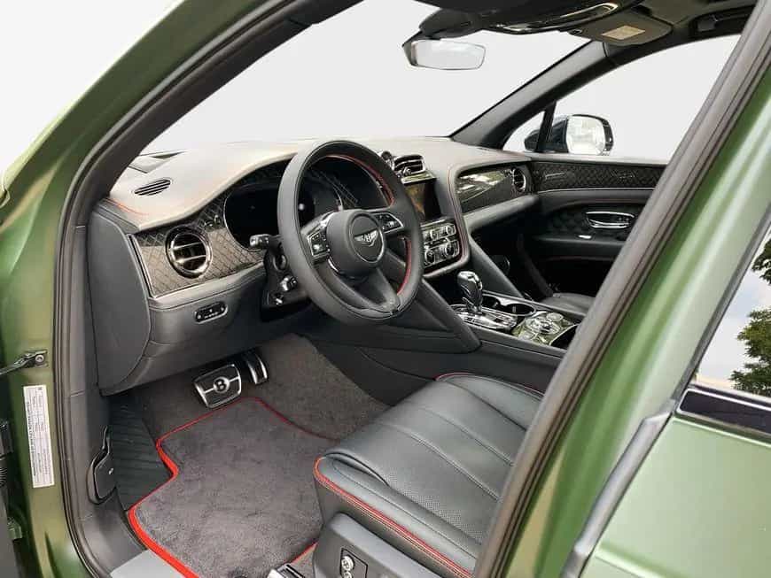 Bentley Bentayga New Bentayga  V8 S Black Edition 12/2025-photo-12