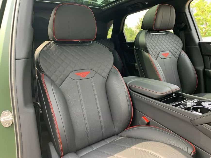 Bentley Bentayga New Bentayga  V8 S Black Edition 12/2025-photo-23