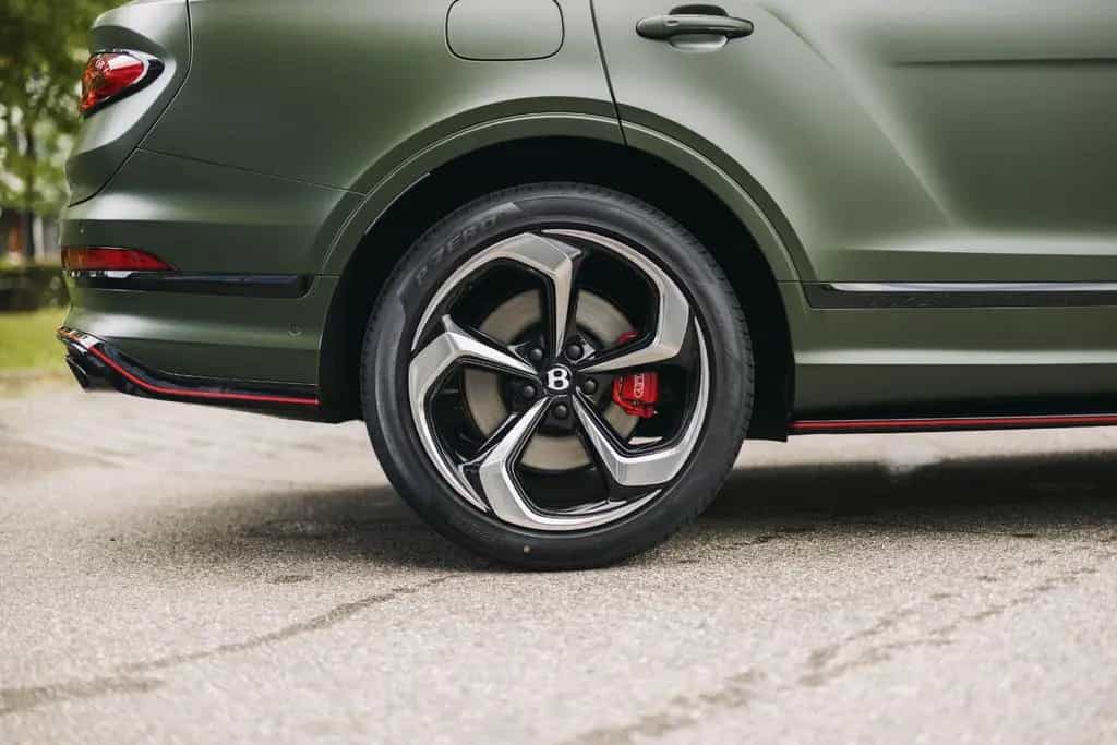 Bentley Bentayga New Bentayga  V8 S Black Edition 12/2025-photo-7