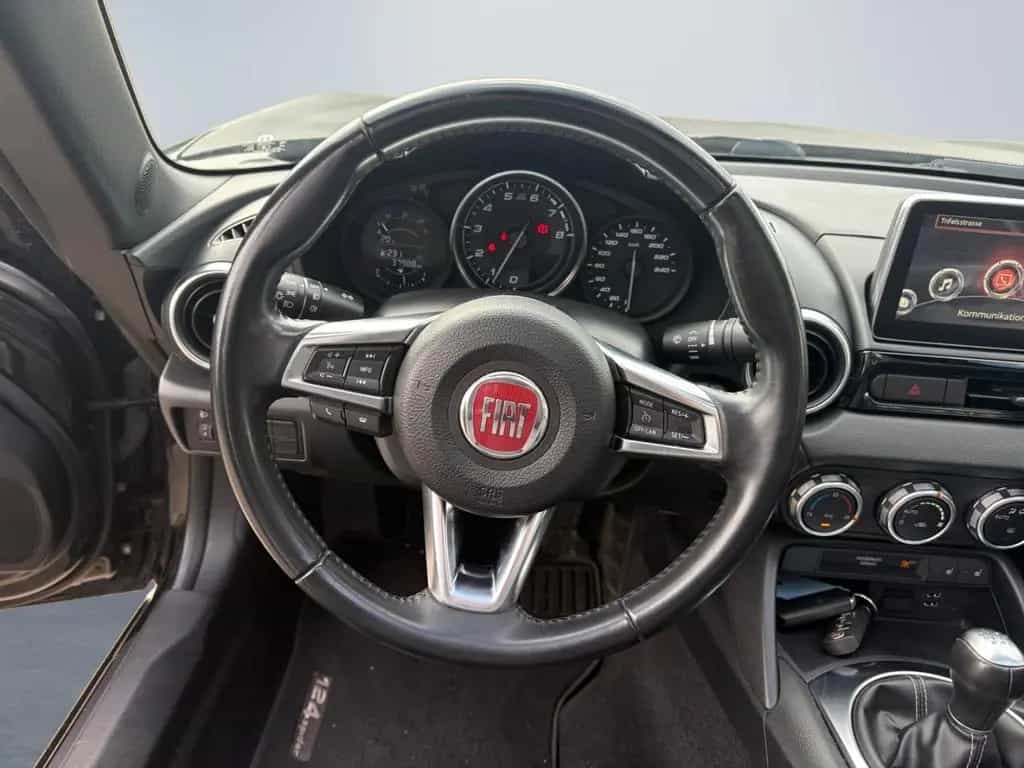 Fiat 124 Spider Lusso MultiAir Turbo Navi Klimaautom 02/2018-photo-11