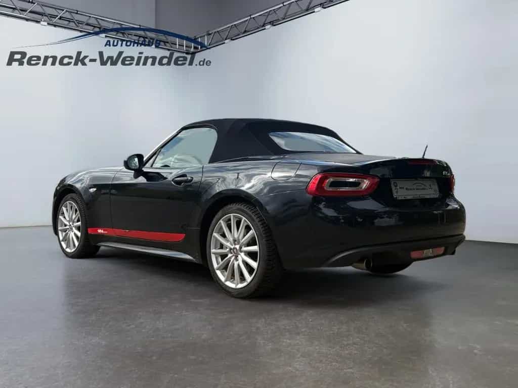 Fiat 124 Spider Lusso MultiAir Turbo Navi Klimaautom 02/2018-photo-2