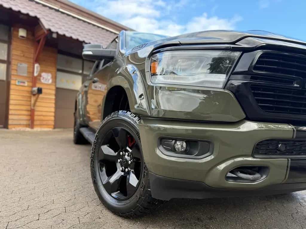 Dodge V8*OFFROAD*LIFT*ALCANTARA*4X4*NAVI*AHK*GARANTIE 12/2021-photo-13