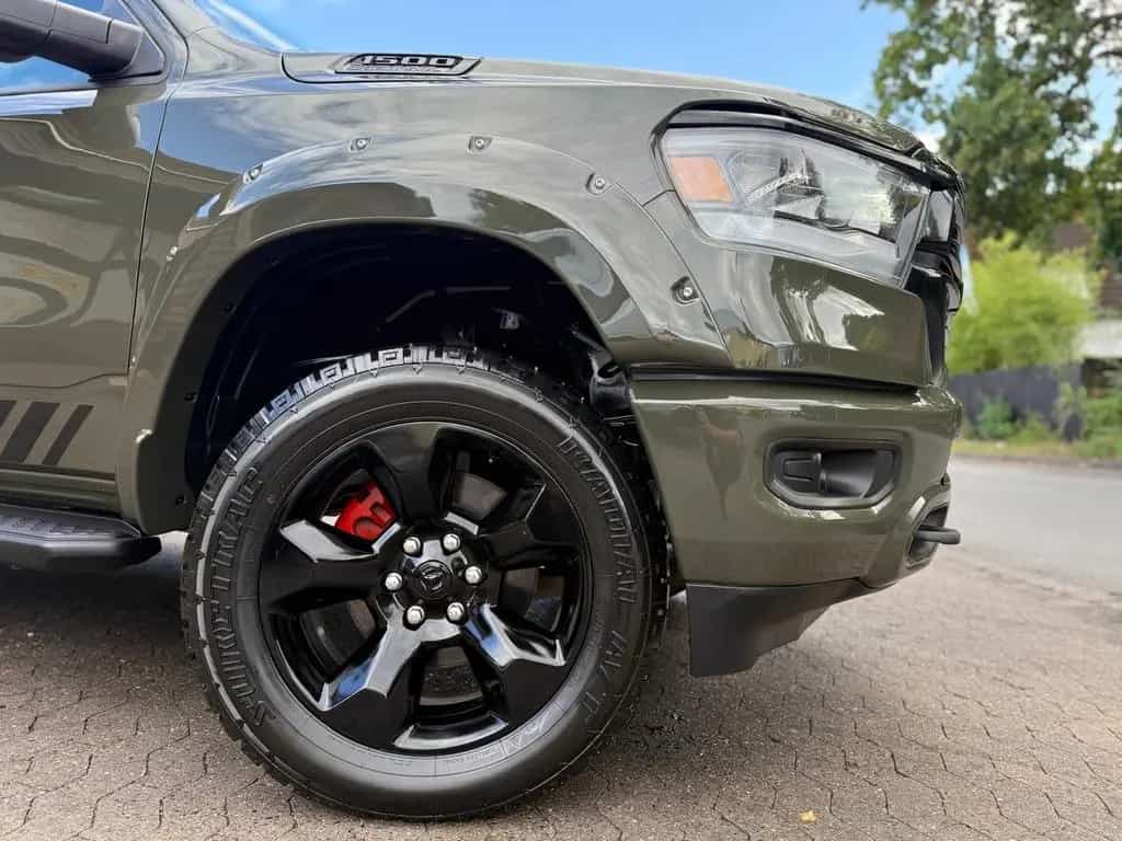 Dodge V8*OFFROAD*LIFT*ALCANTARA*4X4*NAVI*AHK*GARANTIE 12/2021-photo-15