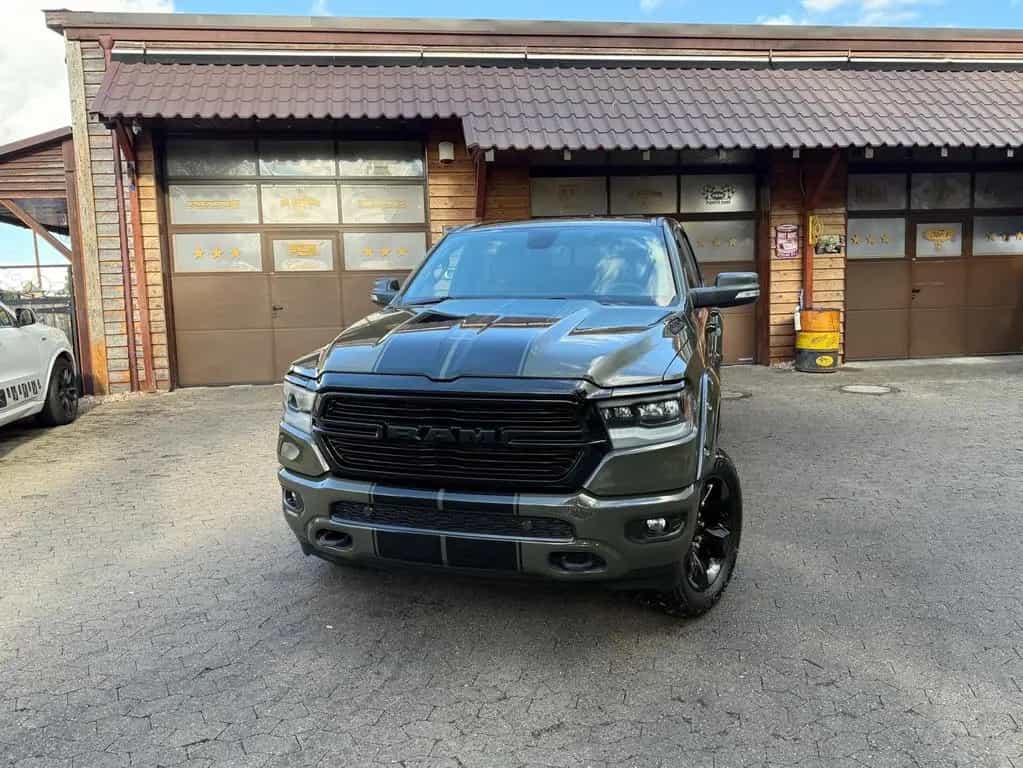 Dodge V8*OFFROAD*LIFT*ALCANTARA*4X4*NAVI*AHK*GARANTIE 12/2021-photo-2