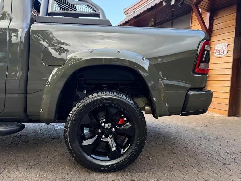 Dodge V8*OFFROAD*LIFT*ALCANTARA*4X4*NAVI*AHK*GARANTIE 12/2021-photo-31