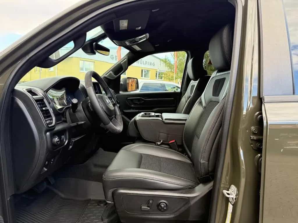 Dodge V8*OFFROAD*LIFT*ALCANTARA*4X4*NAVI*AHK*GARANTIE 12/2021-photo-34