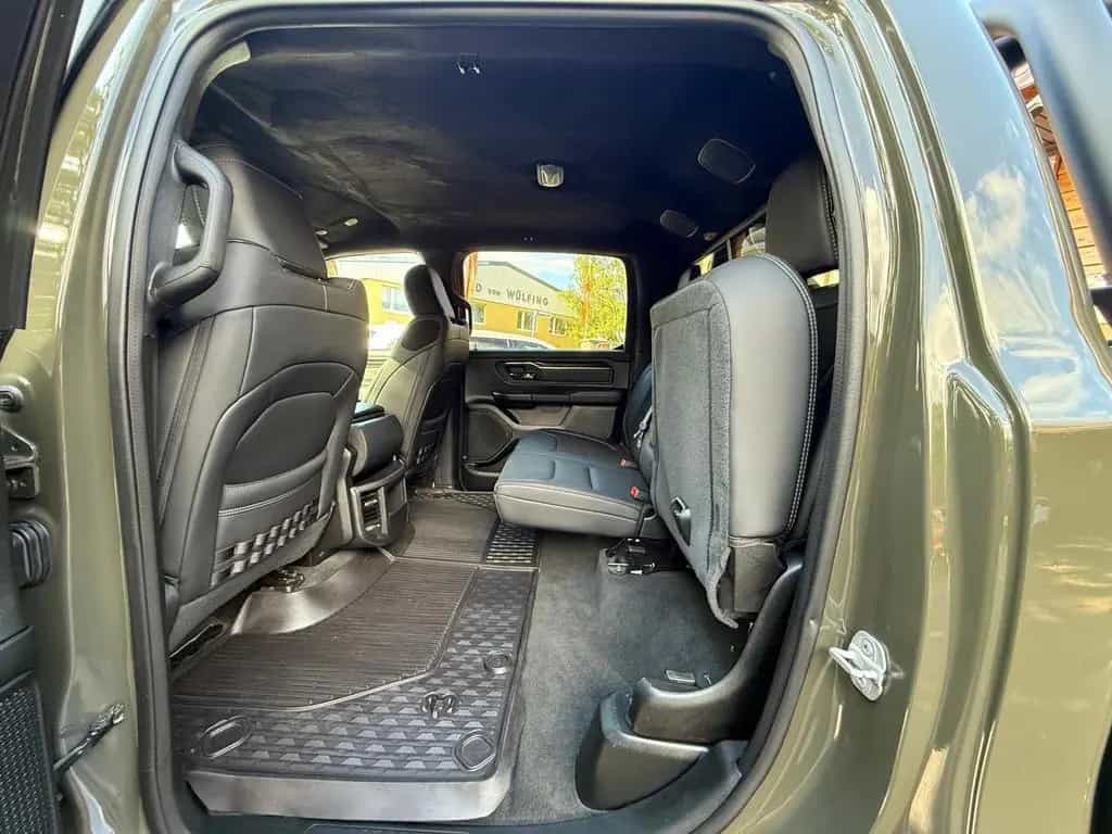 Dodge V8*OFFROAD*LIFT*ALCANTARA*4X4*NAVI*AHK*GARANTIE 12/2021-photo-38