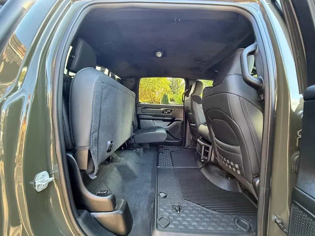 Dodge V8*OFFROAD*LIFT*ALCANTARA*4X4*NAVI*AHK*GARANTIE 12/2021-photo-39