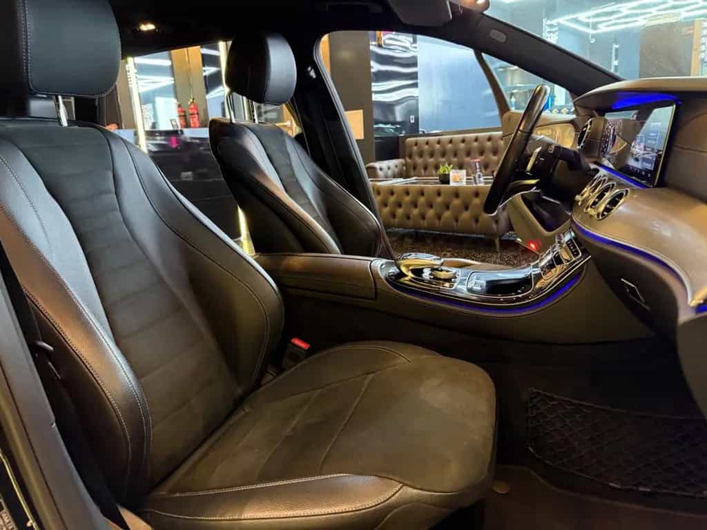 Mercedes-Benz E-Class 400 4Matic T-Modell*LUFT/KEYLESS/360*/MEMORY 10/2017-photo-8