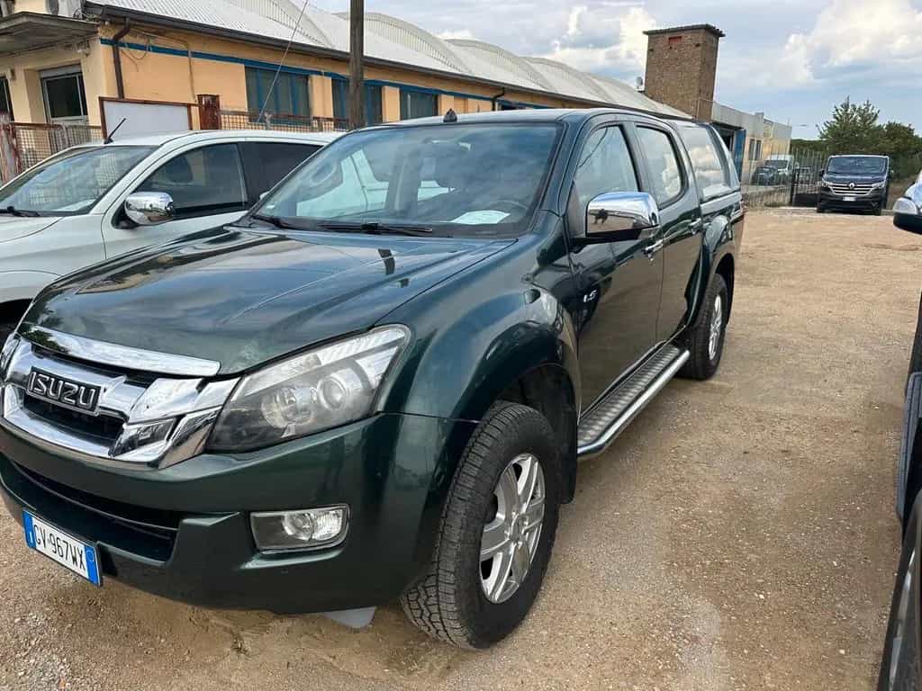 Isuzu D-Max 2.5 Space Cab Satellite 4WD 09/2013-photo-1
