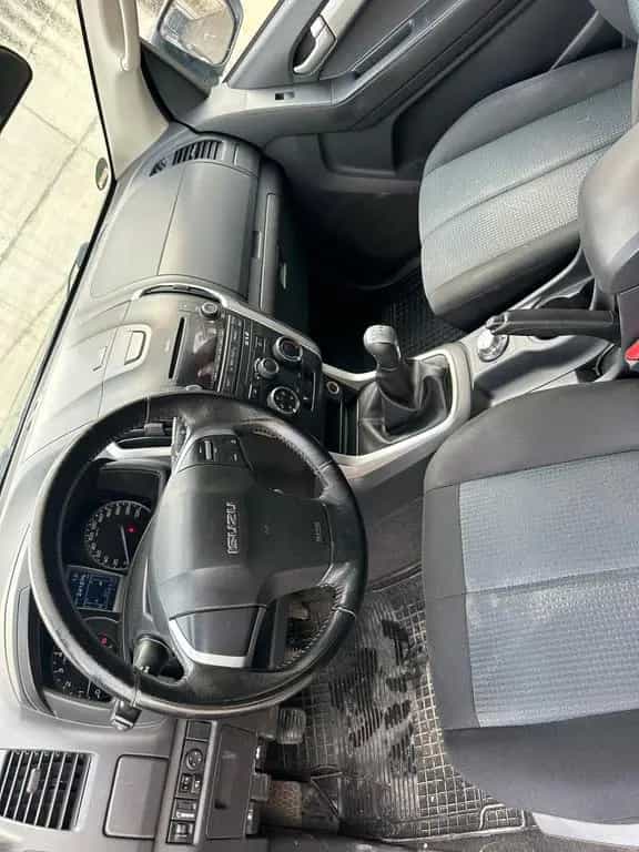Isuzu D-Max 2.5 Space Cab Satellite 4WD 09/2013-photo-4