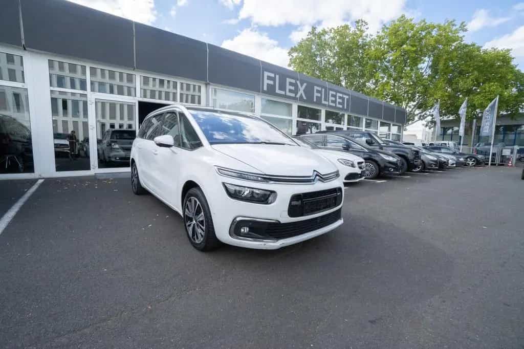 Citroën C4 1.2 PureTech 130 EU6 7 Sitze AUTO NUR AN GEWE 01/2018-photo-0