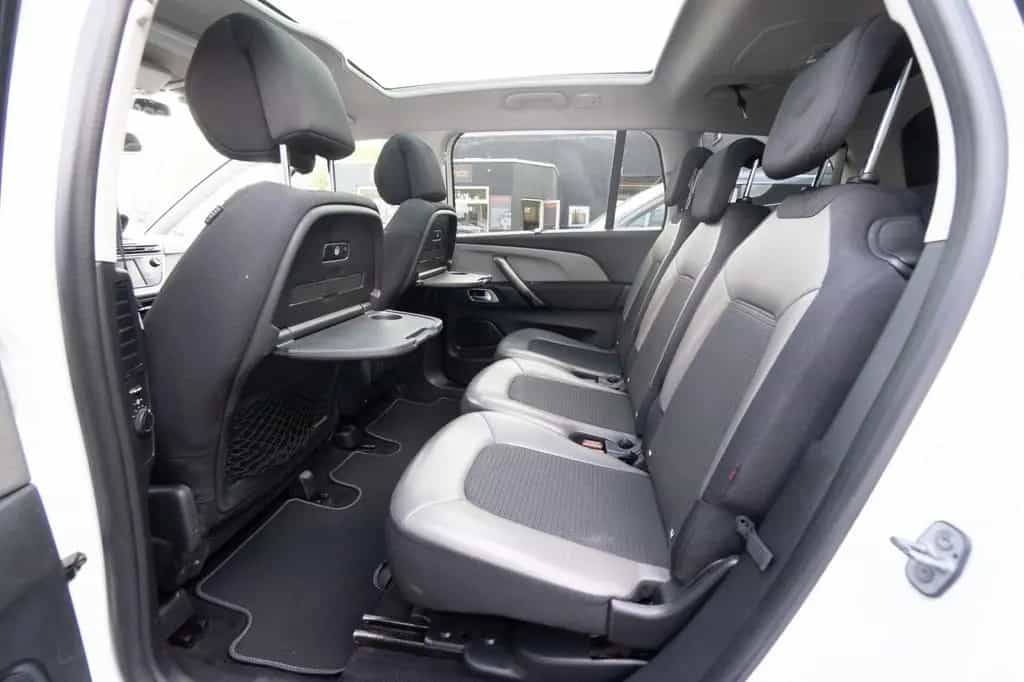 Citroën C4 1.2 PureTech 130 EU6 7 Sitze AUTO NUR AN GEWE 01/2018-photo-18