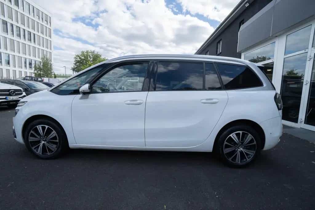 Citroën C4 1.2 PureTech 130 EU6 7 Sitze AUTO NUR AN GEWE 01/2018-photo-9