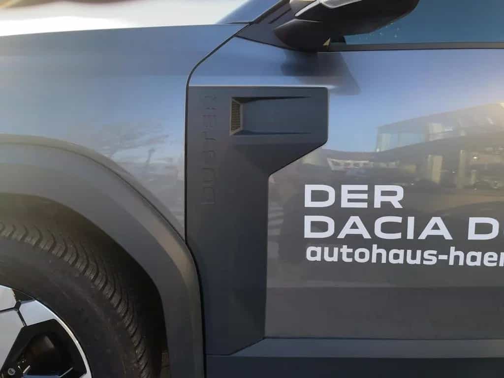 Dacia Duster Journey TCe 130 4x4 Klimaautomatik+Kamera 08/2025-photo-12