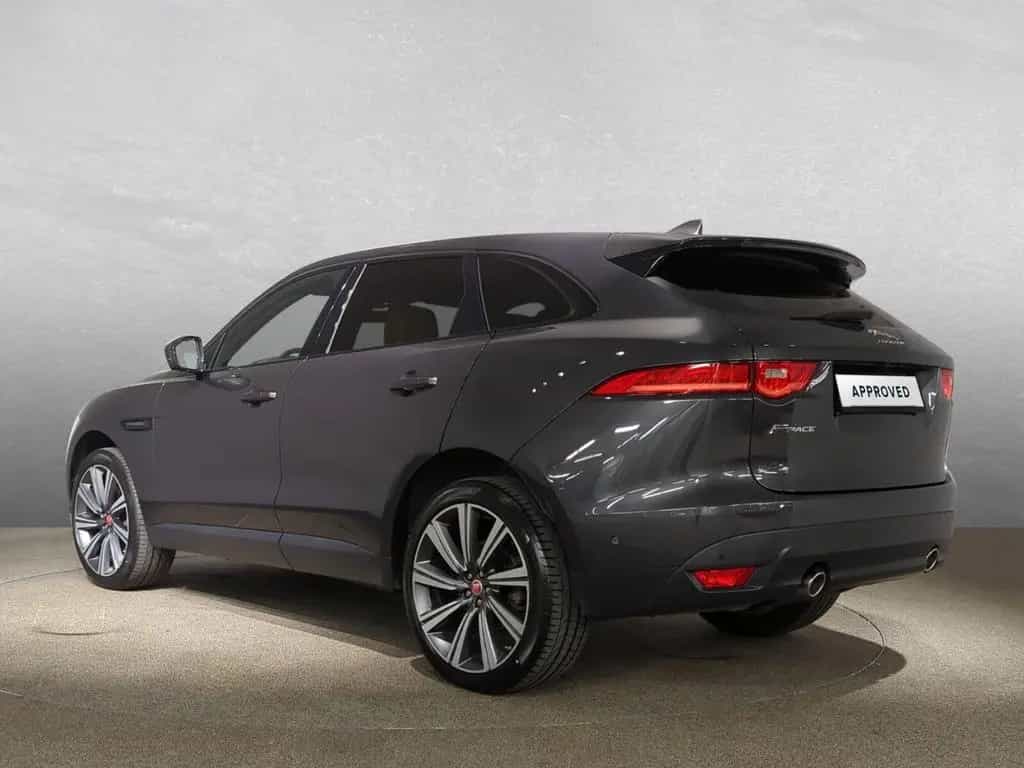 Jaguar F-Pace 30d Portfolio ACC AHK PANORAMA DAB 22 09/2019-photo-3