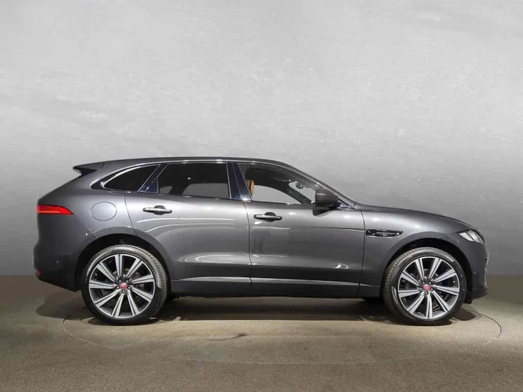 Jaguar F-Pace 30d Portfolio ACC AHK PANORAMA DAB 22 09/2019-photo-6