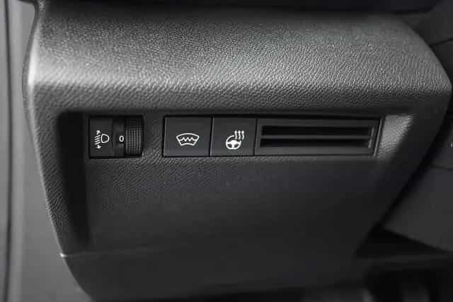 Citroën C4 Hybrid 145 Doppelkupplung 6-Gang MAX Winter-P 07/2025-photo-6