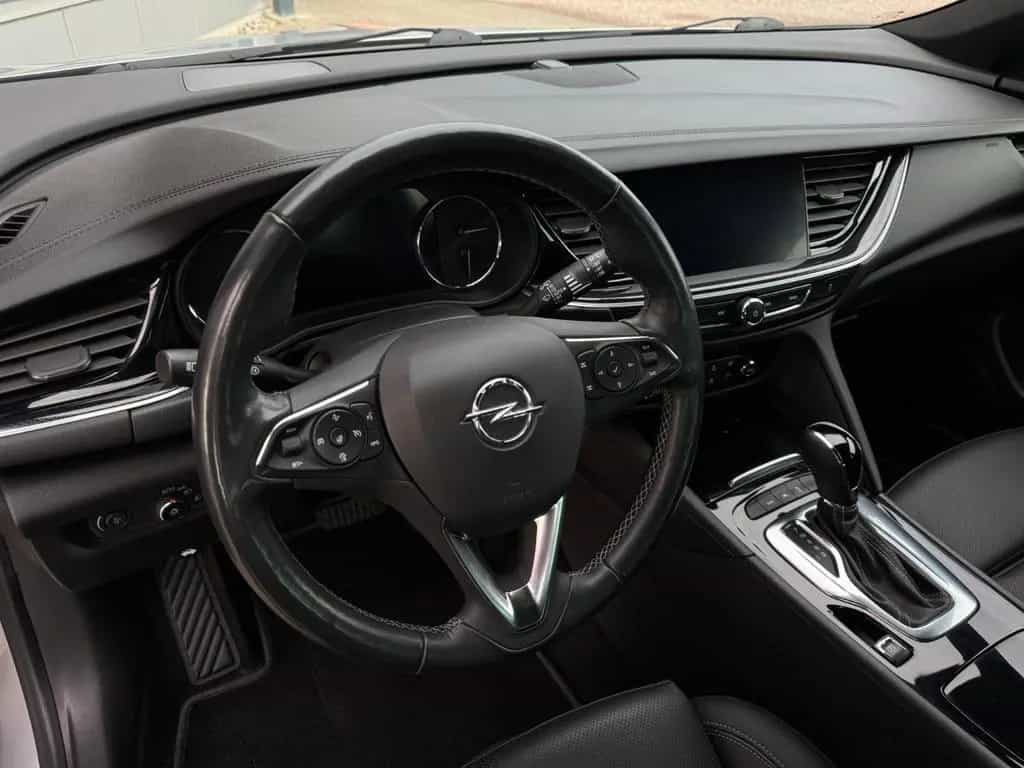 Opel Insignia B Sports Tourer Business LED Kamera APP 05/2022-photo-15