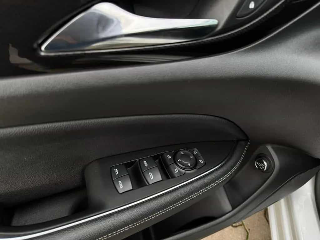 Opel Insignia B Sports Tourer Business LED Kamera APP 05/2022-photo-21