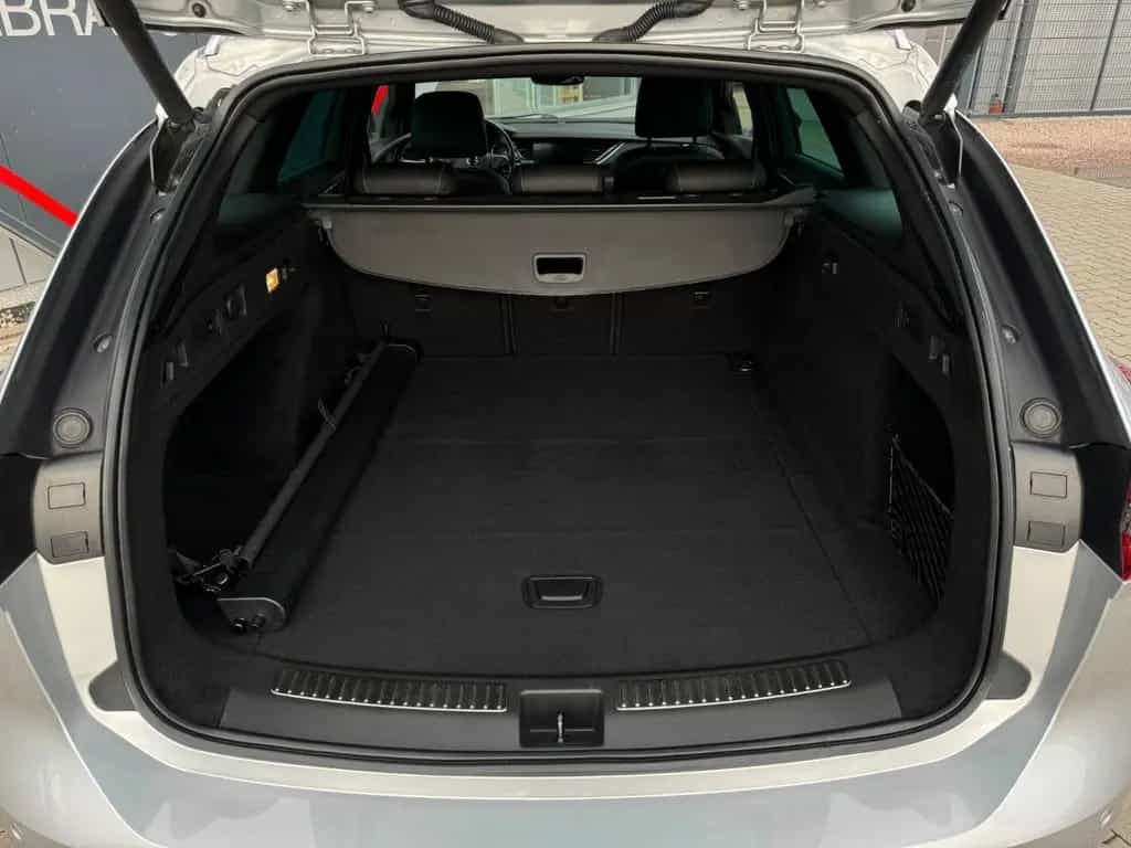 Opel Insignia B Sports Tourer Business LED Kamera APP 05/2022-photo-22