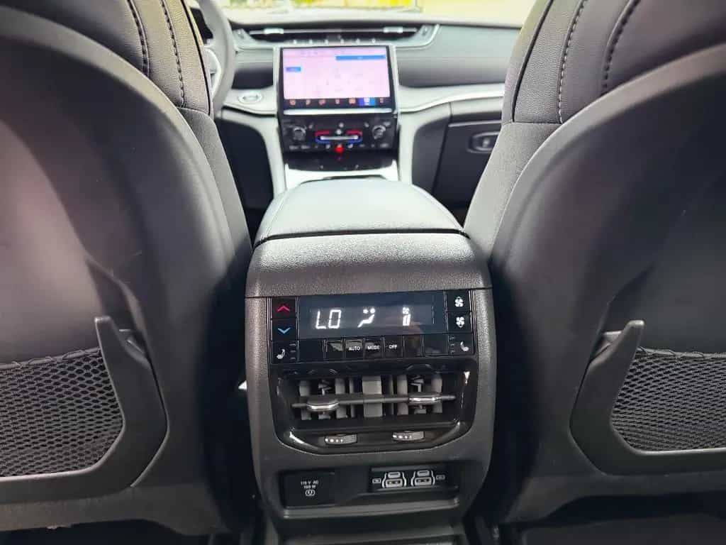 Jeep Grand Cherokee 3.6 V6 L LIMITED LED*4x4*GARANTIE 07/2023-photo-36