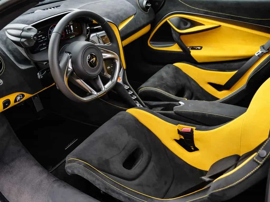 McLaren 750S Coupe MSO Contrast Pack, Bespoke, Lift null-photo-12