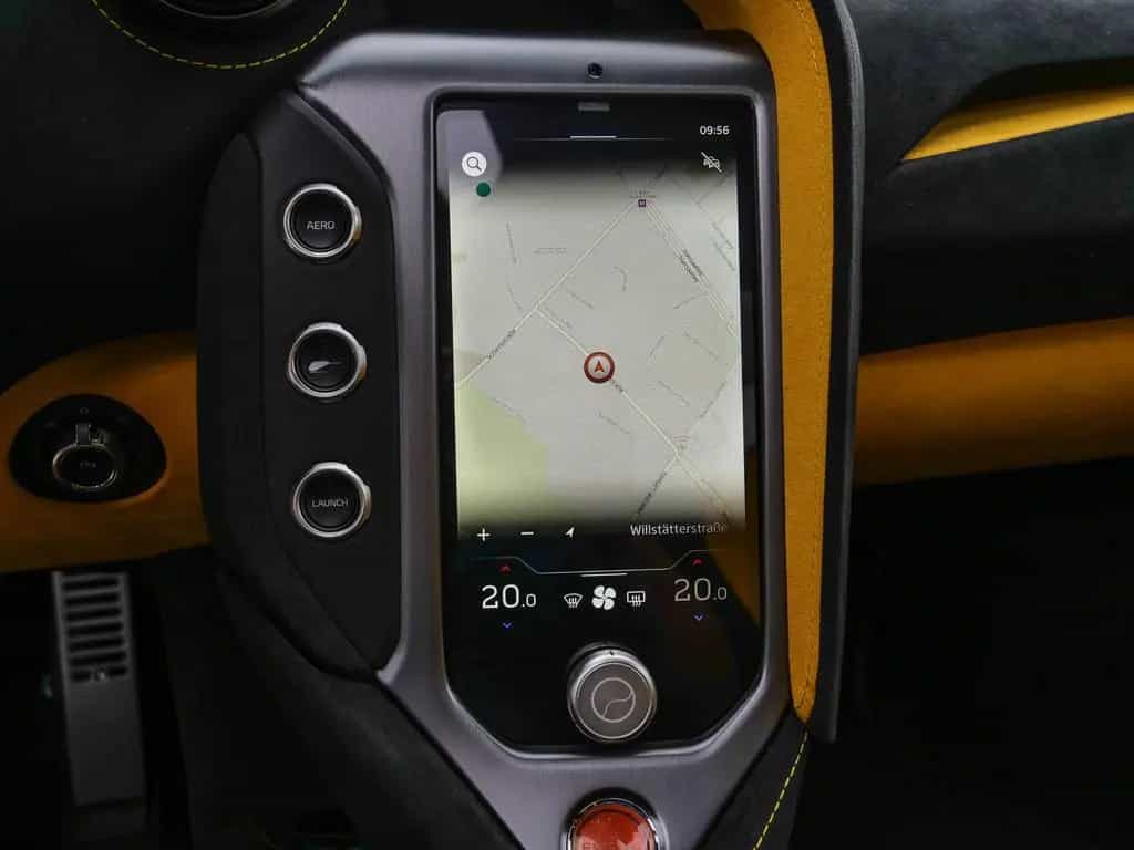 McLaren 750S Coupe MSO Contrast Pack, Bespoke, Lift null-photo-18
