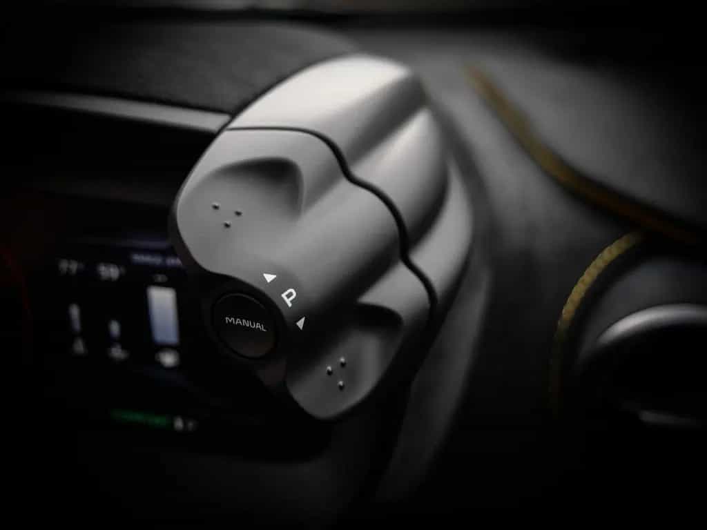 McLaren 750S Coupe MSO Contrast Pack, Bespoke, Lift null-photo-22