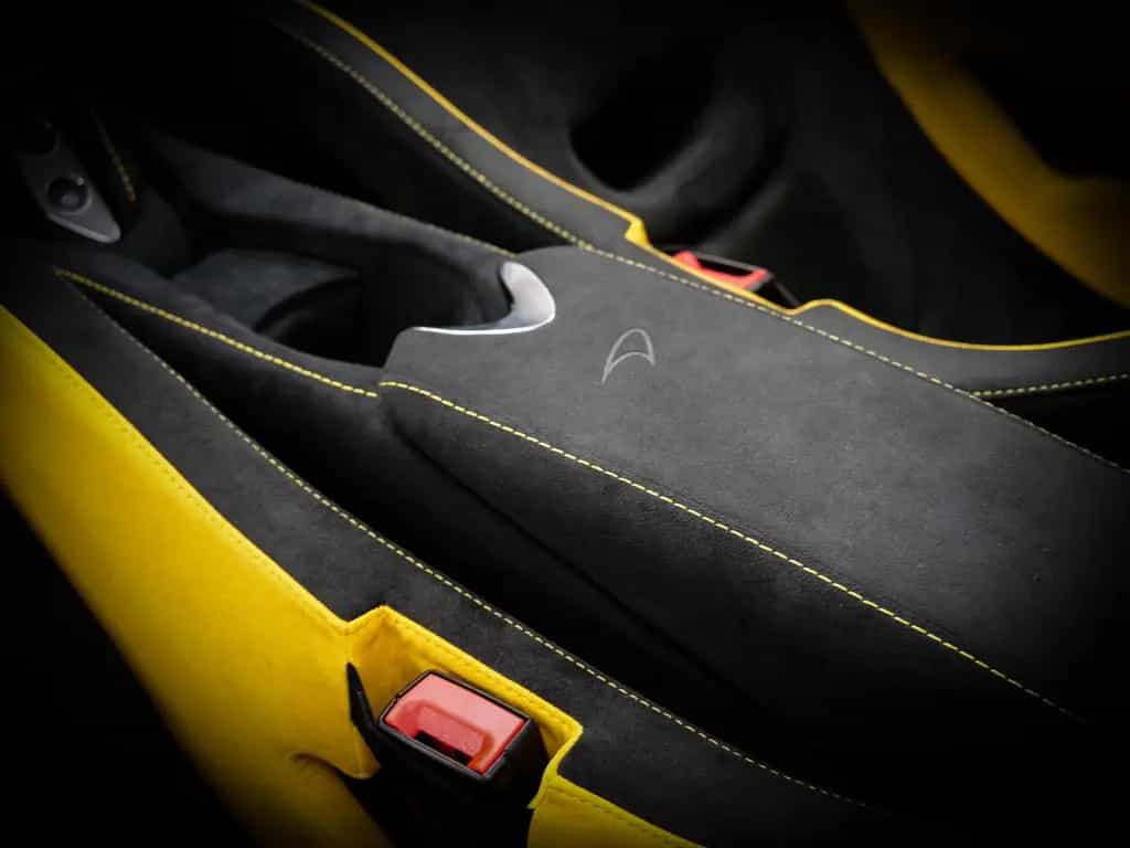 McLaren 750S Coupe MSO Contrast Pack, Bespoke, Lift null-photo-27