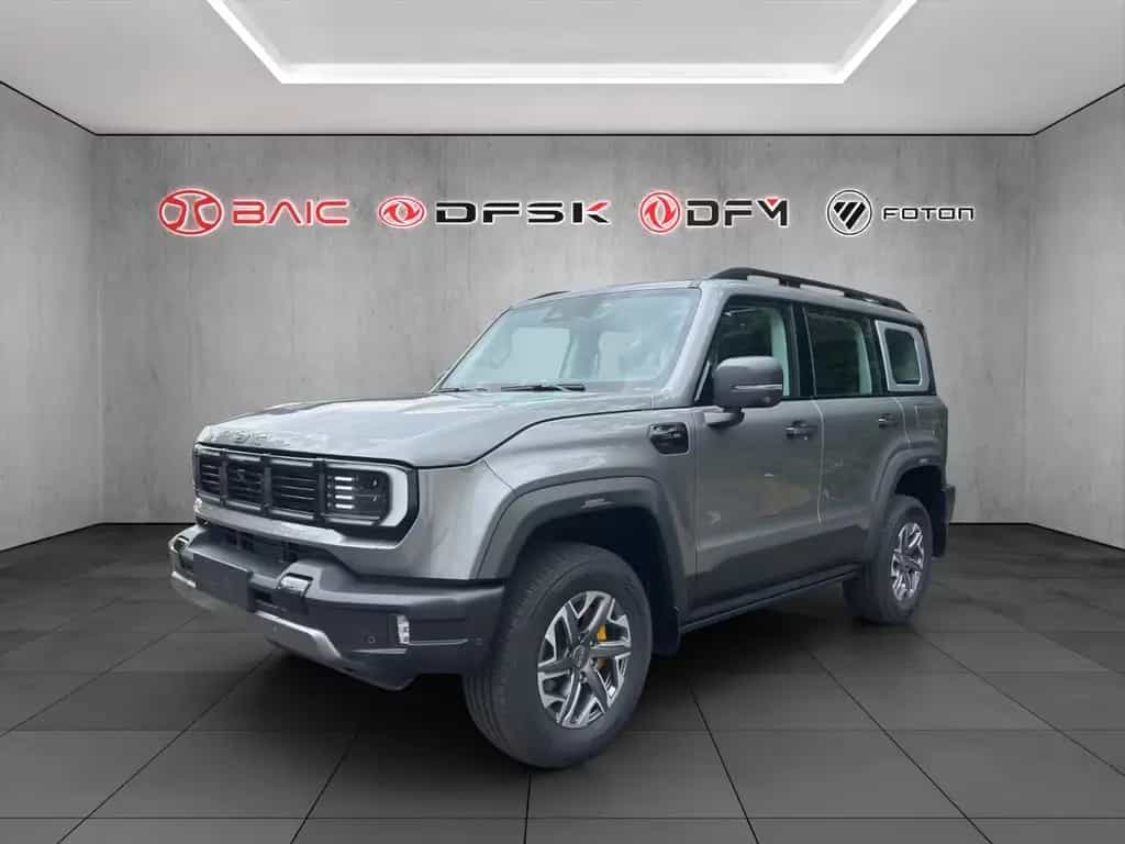 BAIC BJ40 PRO 4x4 8-Gang Automatik *Sofort verfügbar* null-photo-0