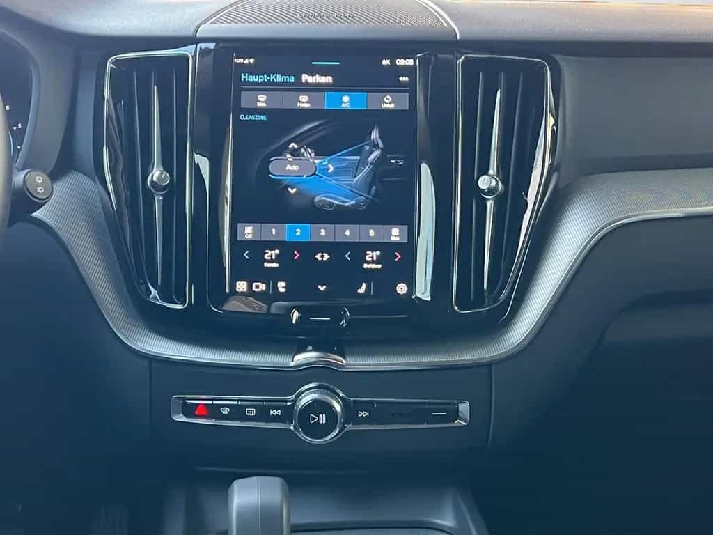 Volvo XC60 Core ACC+LED+Navi+SHZ+Winterp.+2xKlima 06/2024-photo-10