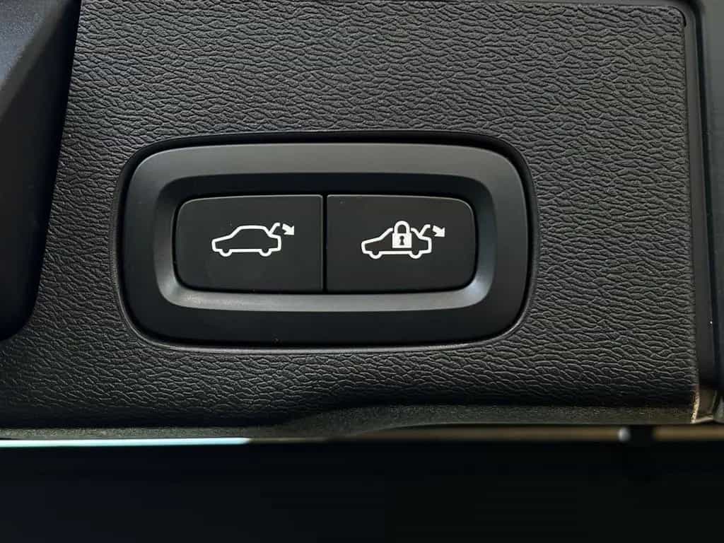 Volvo XC60 Core ACC+LED+Navi+SHZ+Winterp.+2xKlima 06/2024-photo-21