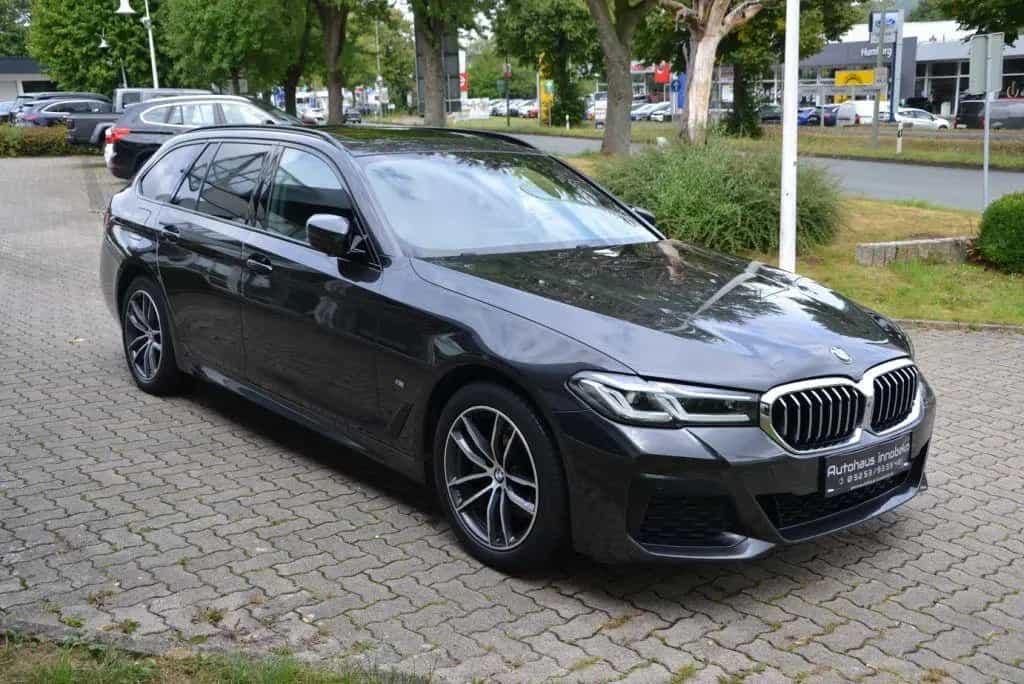 BMW 520 d xDrive Touring Aut.*M Sport Paket*HeadUp*AH 08/2020-photo-1