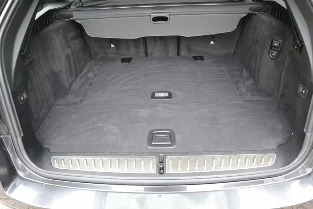 BMW 520 d xDrive Touring Aut.*M Sport Paket*HeadUp*AH 08/2020-photo-23