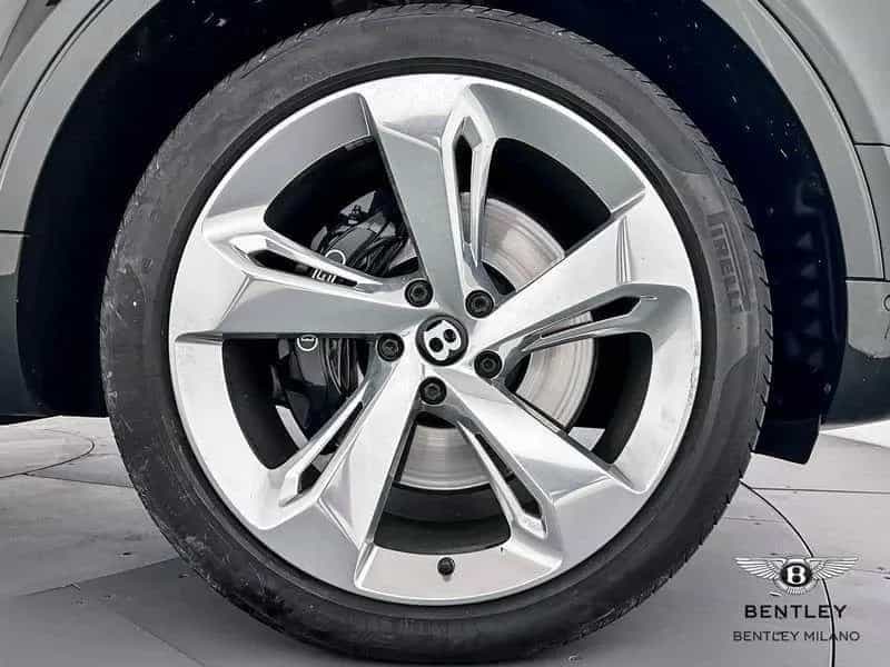 Bentley Bentayga Bentayga V8 Aut. - BENTLEY MILA 02/2019-photo-7
